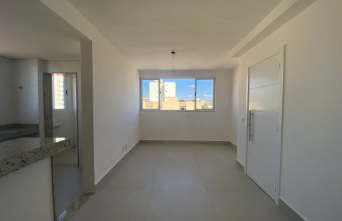 Apartamento 2 quartos, 2 vagas – Sagrada Familia