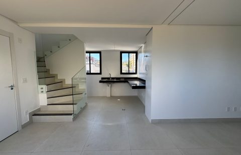 Cobertura 4 quartos, 2 vagas – Sagrada Família