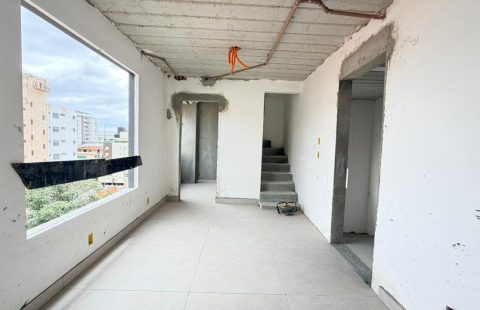 Cobertura 1 quarto, 1 vaga – Sagrada Família