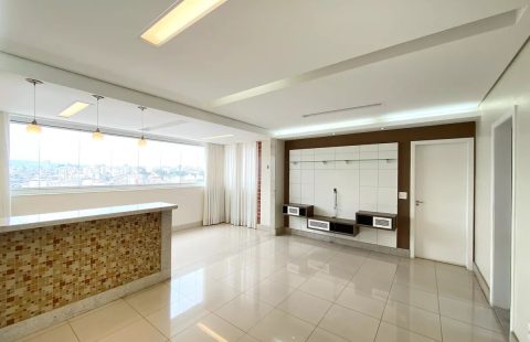 Apartamento 4 quartos, 2 vagas – Sagrada Família