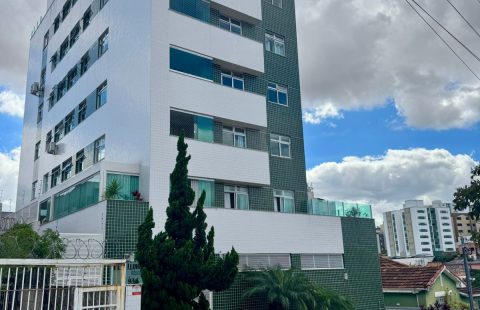 Apartamento 3 quartos, 2 vagas – Floresta